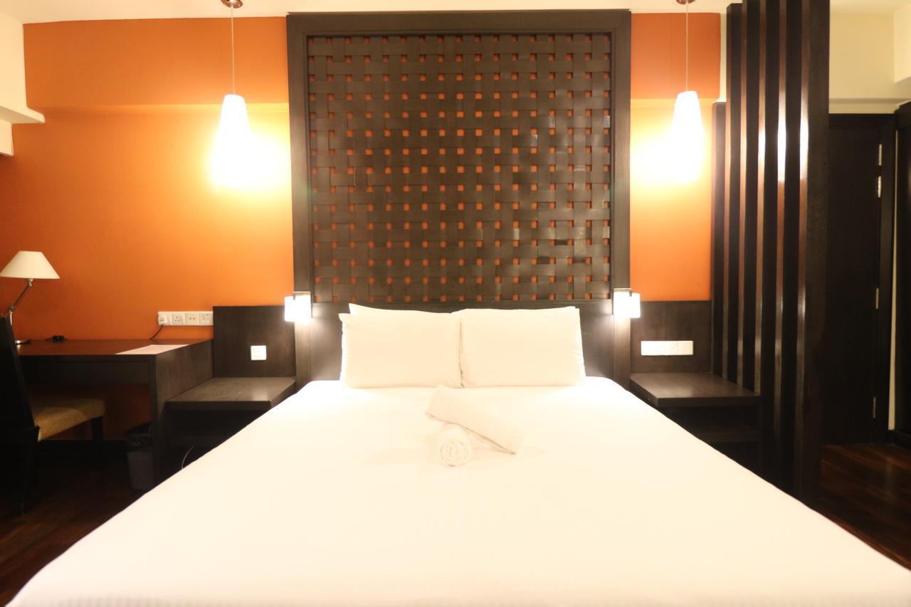 Millennium Suite At Pyramid Tower Petaling Jaya Exterior foto